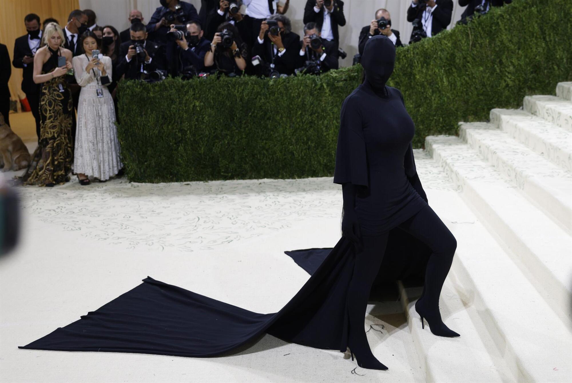 Kim Kardashian sorprendió realmente con este diseño.