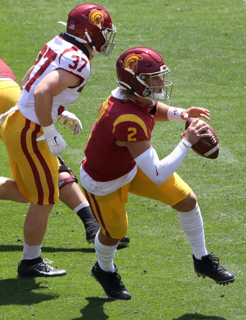 10 USC football players to watch entering training camp Los Angeles Times