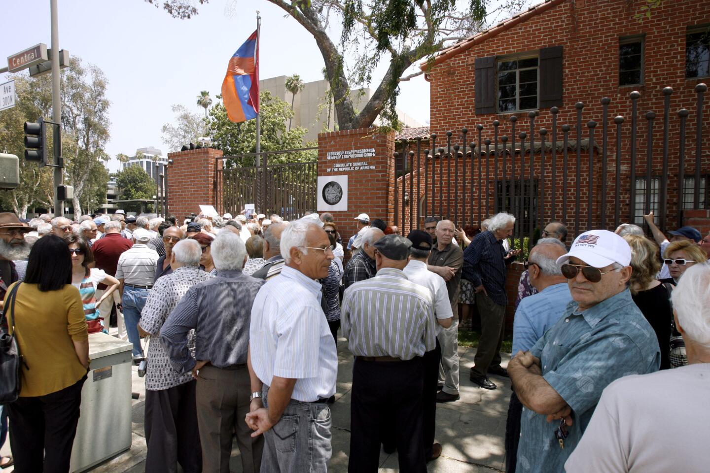 Photo Gallery: Locals protest at Armenian consulate