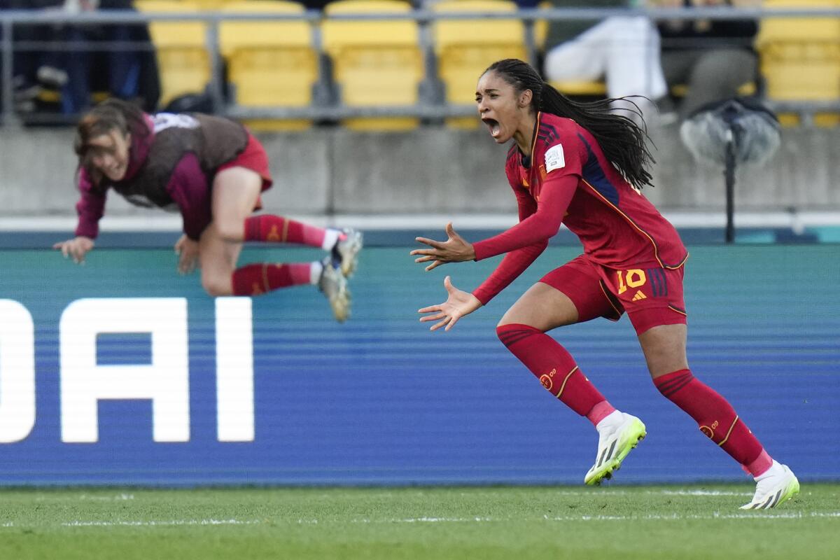 Salma Paralluelo celebrates after scoring in extra time to lift Spain to a 2-1 win over the Netherlands