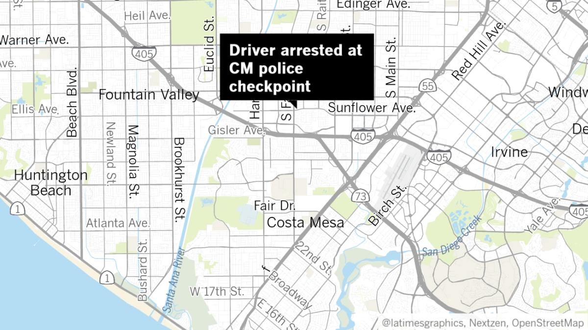 A police DUI and driver's license checkpoint in Costa Mesa on Saturday night stopped 700 drivers and resulted in an arrest connected to four traffic collisions on the 405 Freeway, according to police.