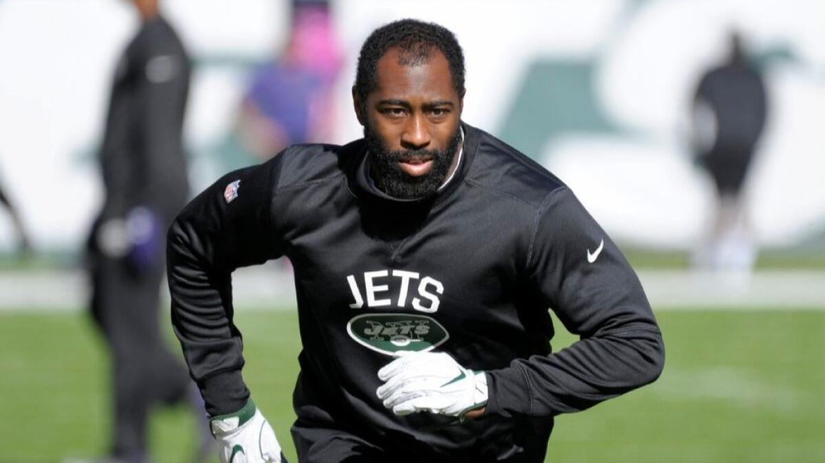 Jets cornerback Darrelle Revis warms up before a game against the Baltimore Ravens in East Rutherford, N.J. on Oct. 23, 2016.