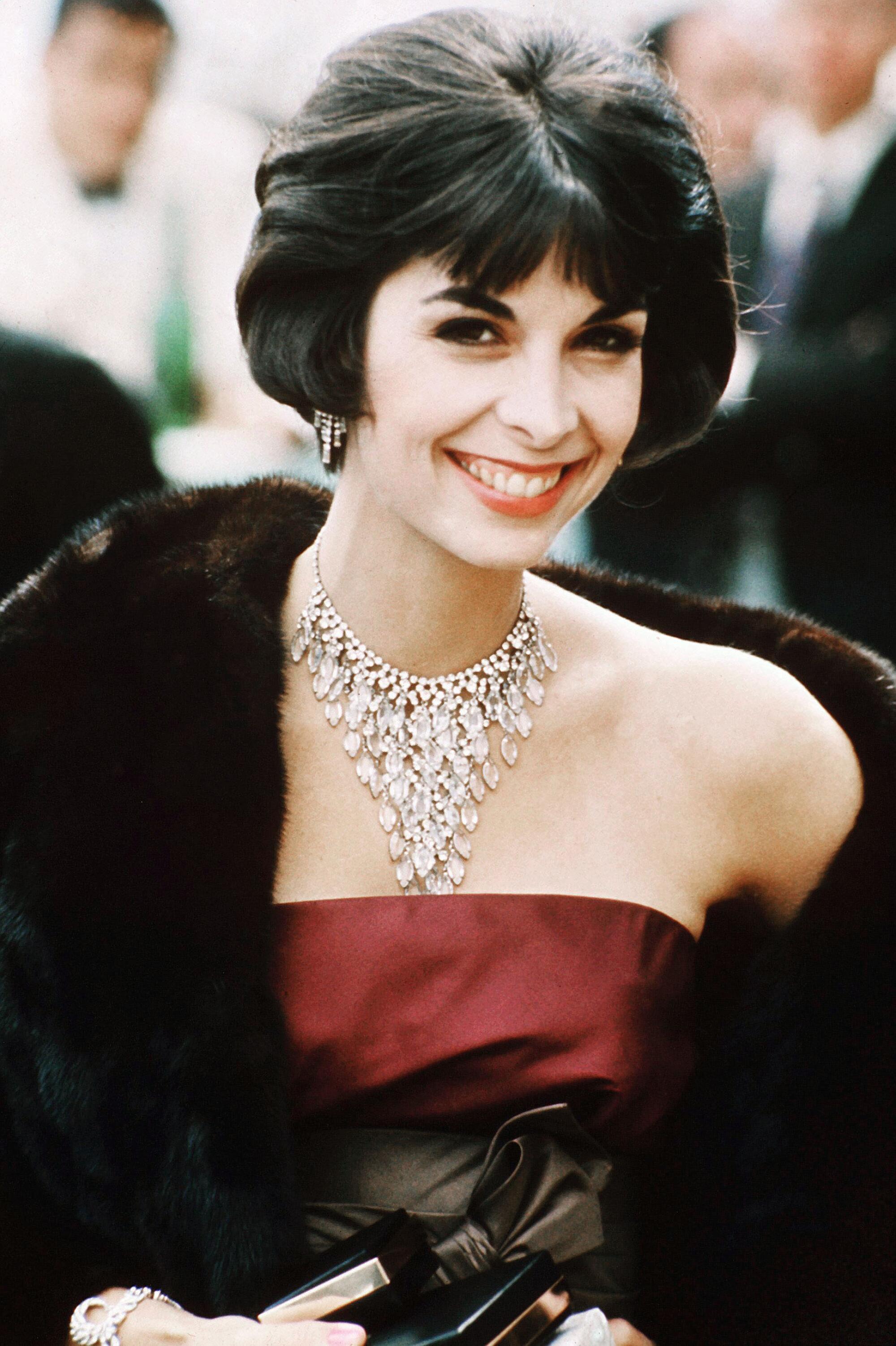 Talia Shire wears a huge necklace in "The Godfather Part II."