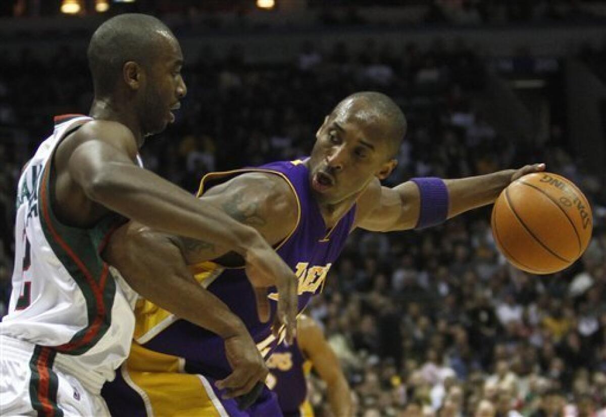 NBA adia jogo entre Lakers e Clippers devido à morte de Kobe