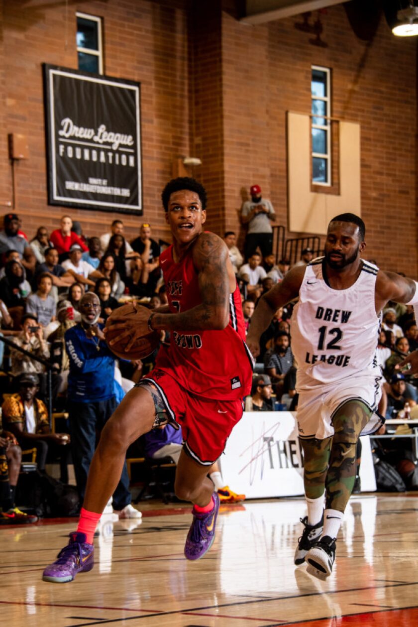 Ucla S Shareef O Neal Is Back On Court After Heart Surgery