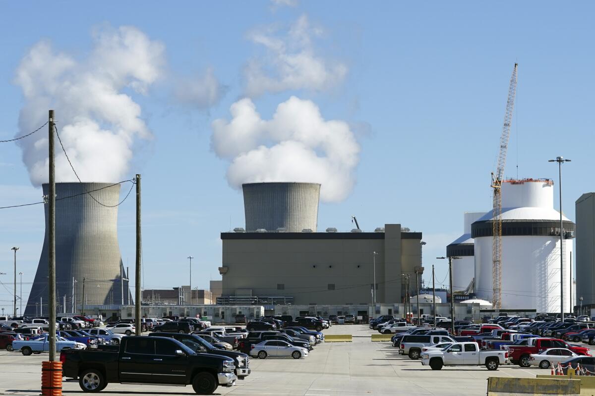 Vista de los reactores de la planta de energía nuclear Plant Vogtle