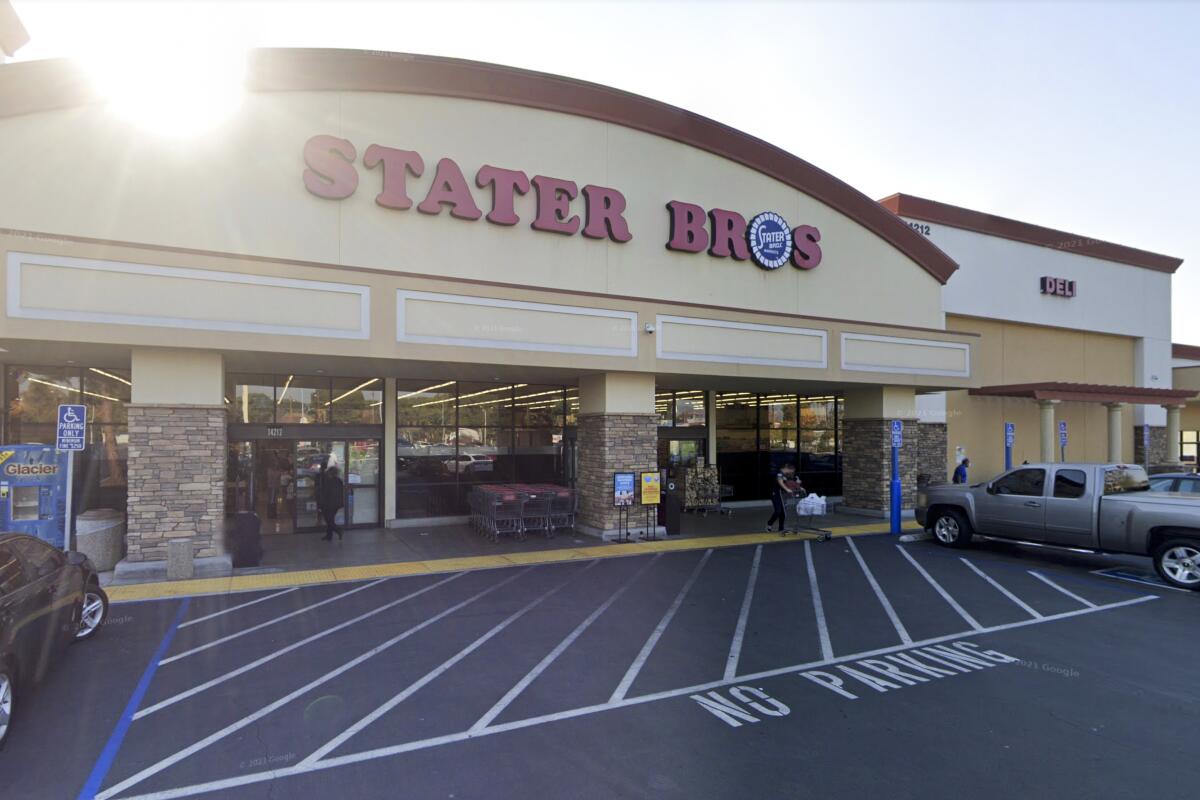 A Stater Bros. storefront