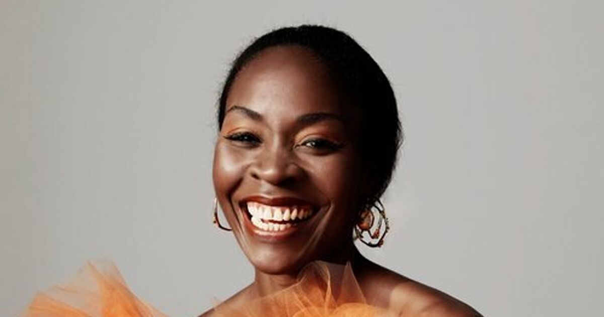 La cantante de ópera trinitaria en ascenso Jeanine de Pequet y el Concierto de Colin interpretarán «Mirrors» en La Jolla La cantante de ópera trinitaria en ascenso Jeanine de Pequet y el Concierto de Colin interpretarán «Mirrors» en La Jolla