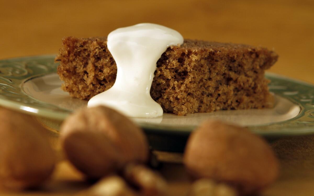 Greek walnut cake