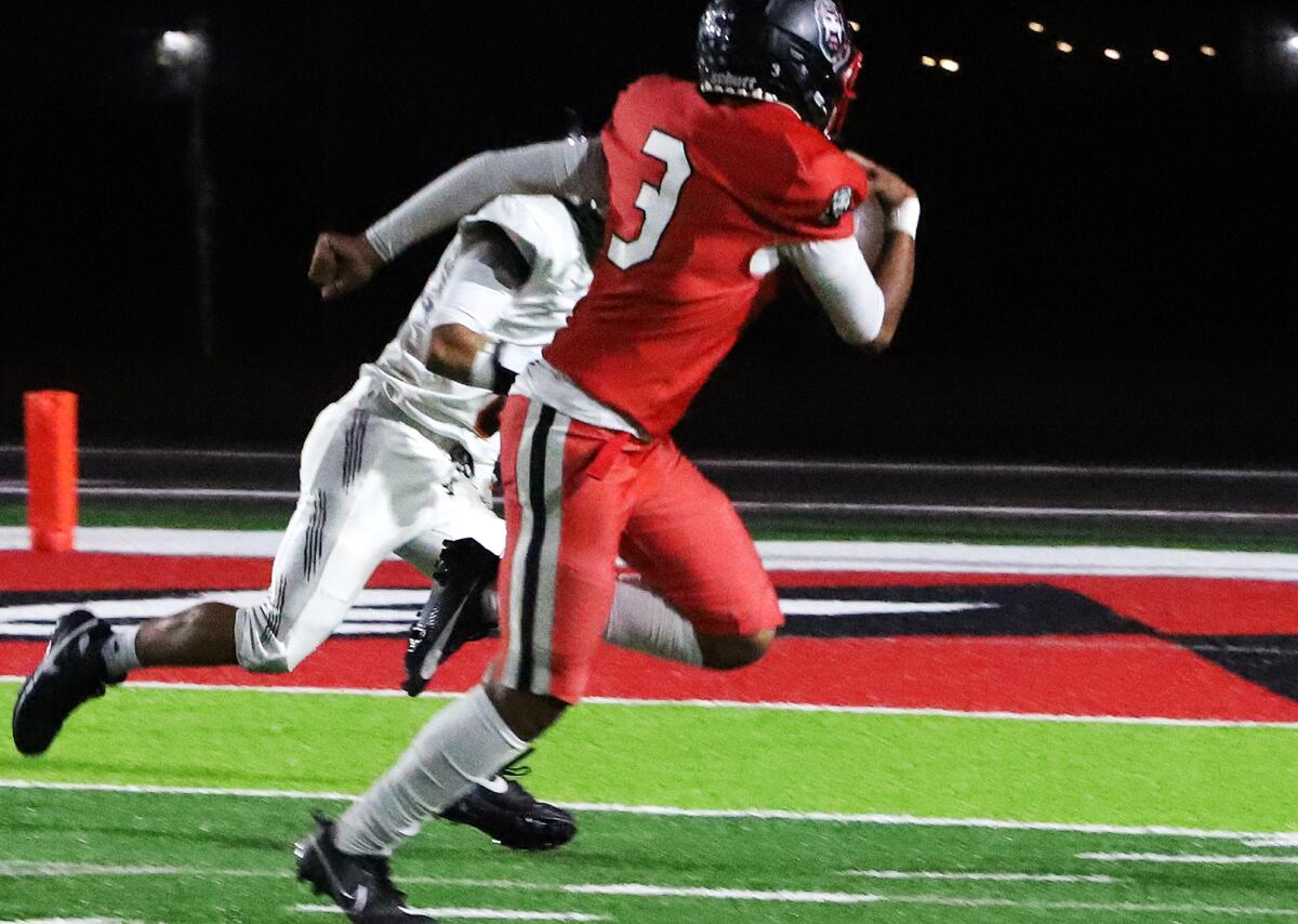 Artesia quarterback Charlie Lopez (3) runs in for a touchdown against Los Amigos in a nonleague game on Friday.