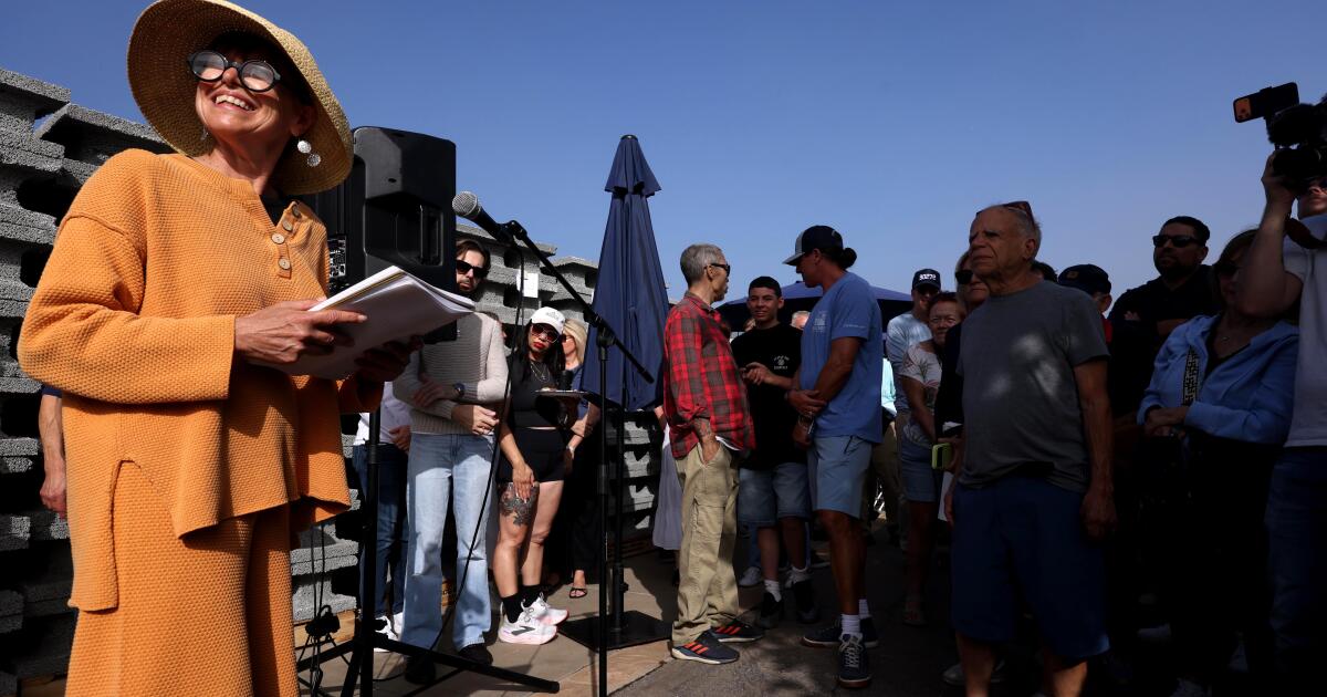 'Herd immunity': A coastal community wants to become fireproof after the Palisades fire 'Herd immunity': A coastal community wants to become fireproof after the Palisades fire