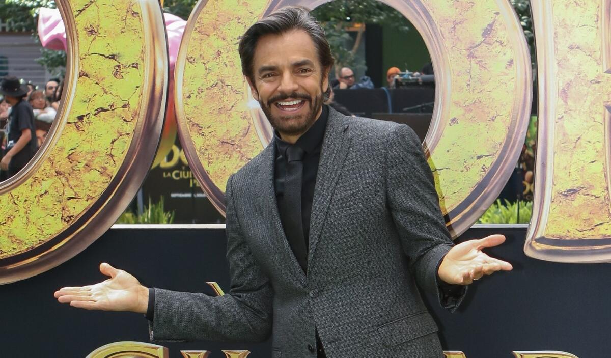 Eugenio Derbez niega tener ideas anticuadas sobre la mujer.