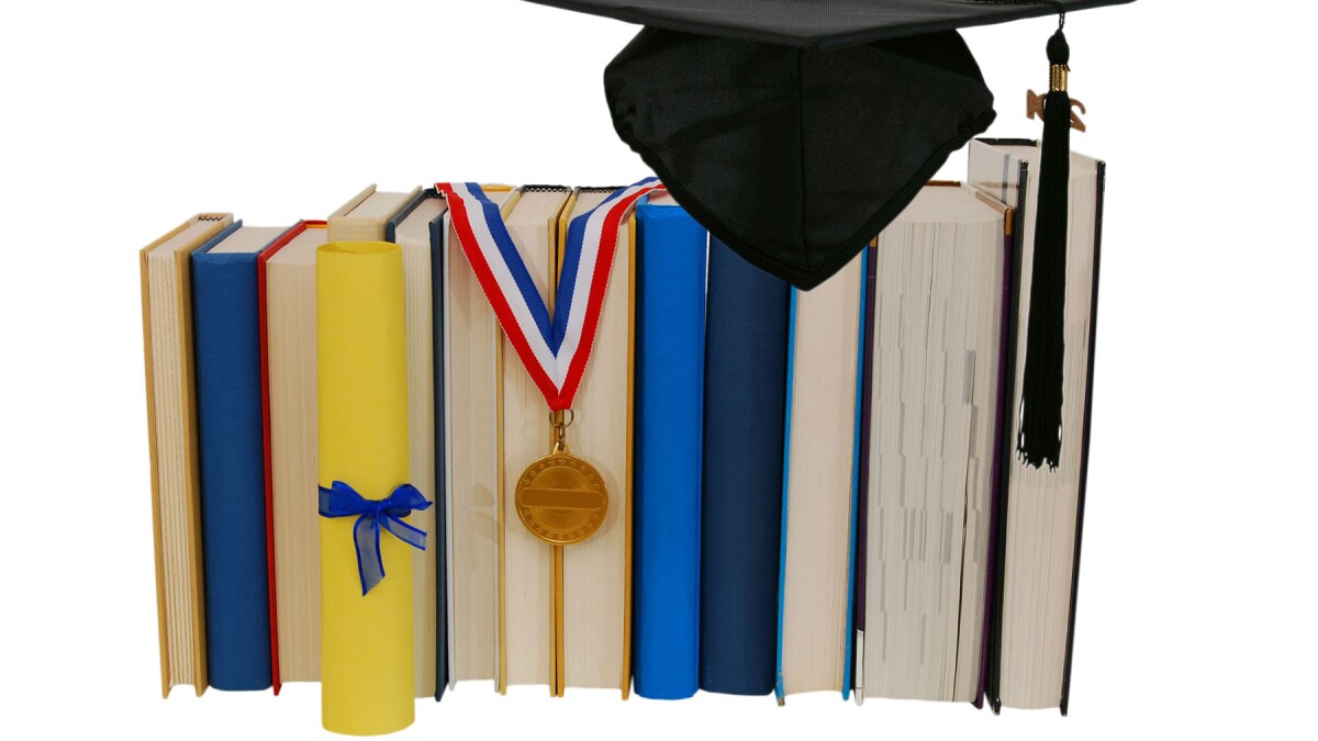 Locals Earn Academic Honors Degrees At Colleges And Universities Pomerado News Honors Convocation Awards Olivet College 2022