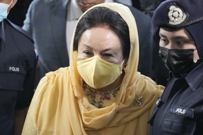 Malaysian court to rule on graft case of jailed ex-PM's wife - The San Diego Union-Tribune