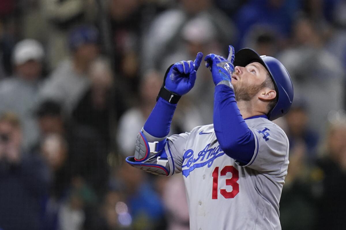 Dodgers get great update on Max Muncy's elbow amid Freddie Freeman rumors