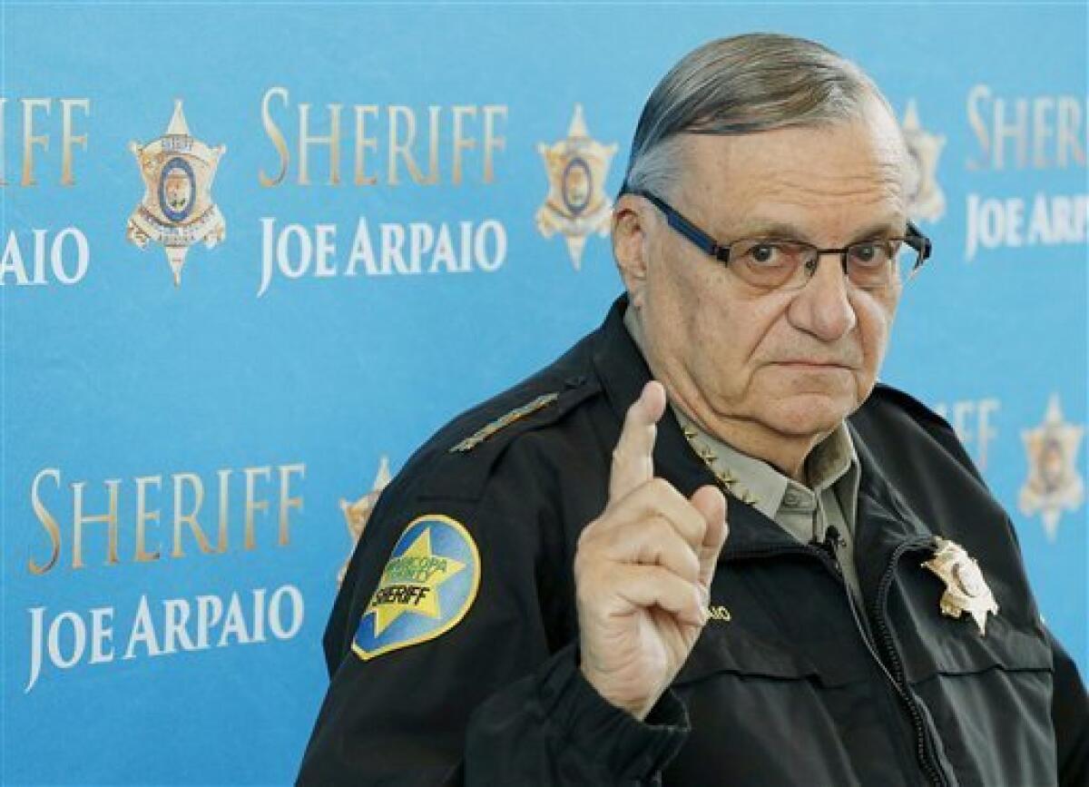 El jefe de policía Joe Arpaio enfrenta a tres adversarios republicanos en las primarias del martes, en las que se han convertido en las elecciones más difíciles en sus 23 años como máximo agente del orden en el área metropolitana de Phoenix.
