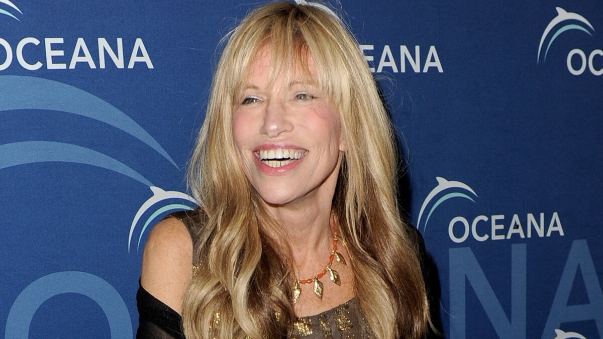 Carly Simon Finally Reveals Who S So Vain In You Re So Vain Los Angeles Times