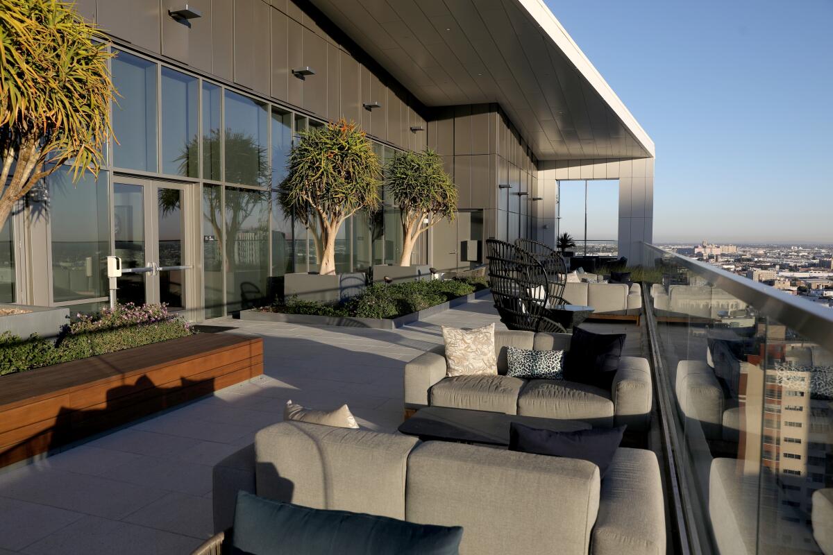 Rooftop deck with 360˚ views of downtown Los Angeles at Park Fifth Tower.