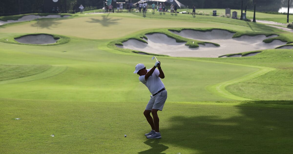La fusion de LIV Golf et du PGA Tour entraîne des accusations de lavage des sports