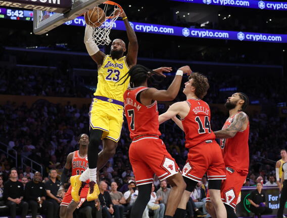 Sp 9 Key LeBron James' adaptability a key in victory over the Bulls - Los ...