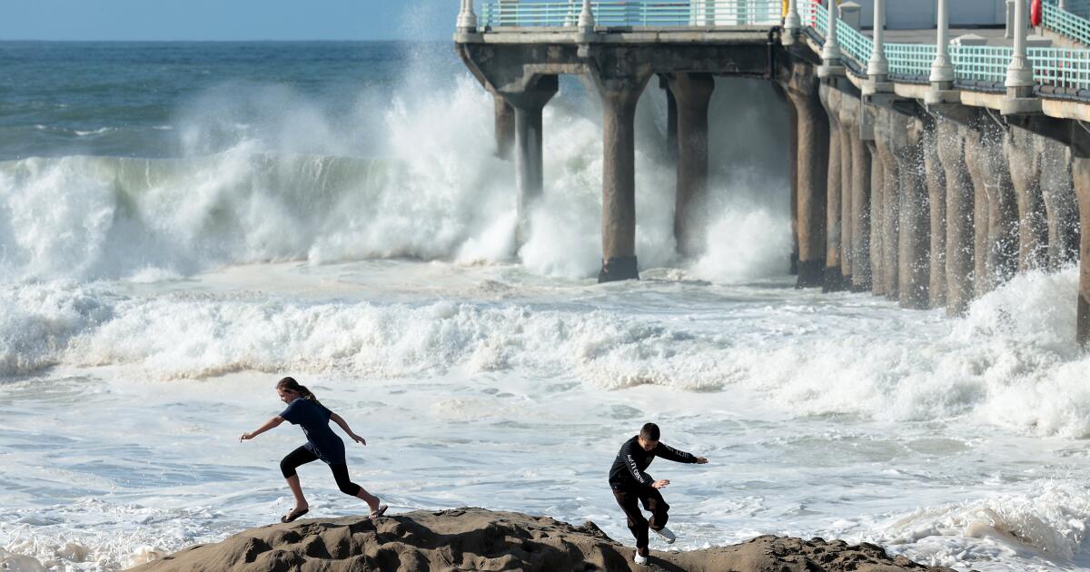 New storm renews wave warnings after Pismo Beach tourist death, Ventura