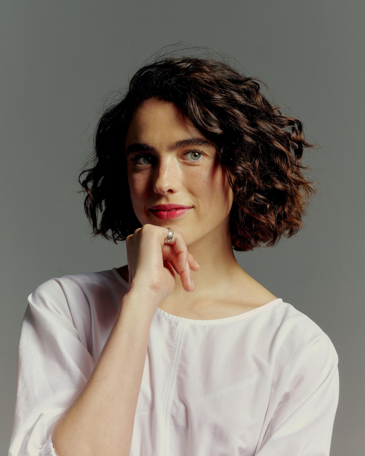 Margarrett Margaret Qualley, Christopher Abbott open up about sex scenes - Los ...