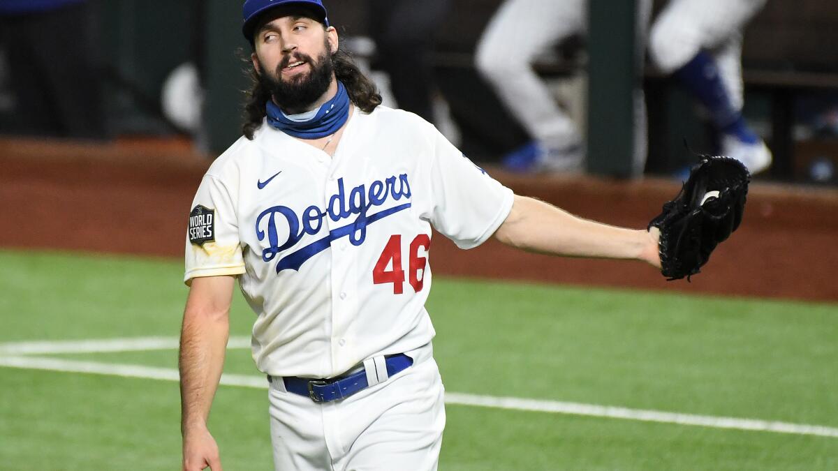 Dodgers 2020 World Series rings: Mookie Betts, Justin Turner show off their  finger candy 