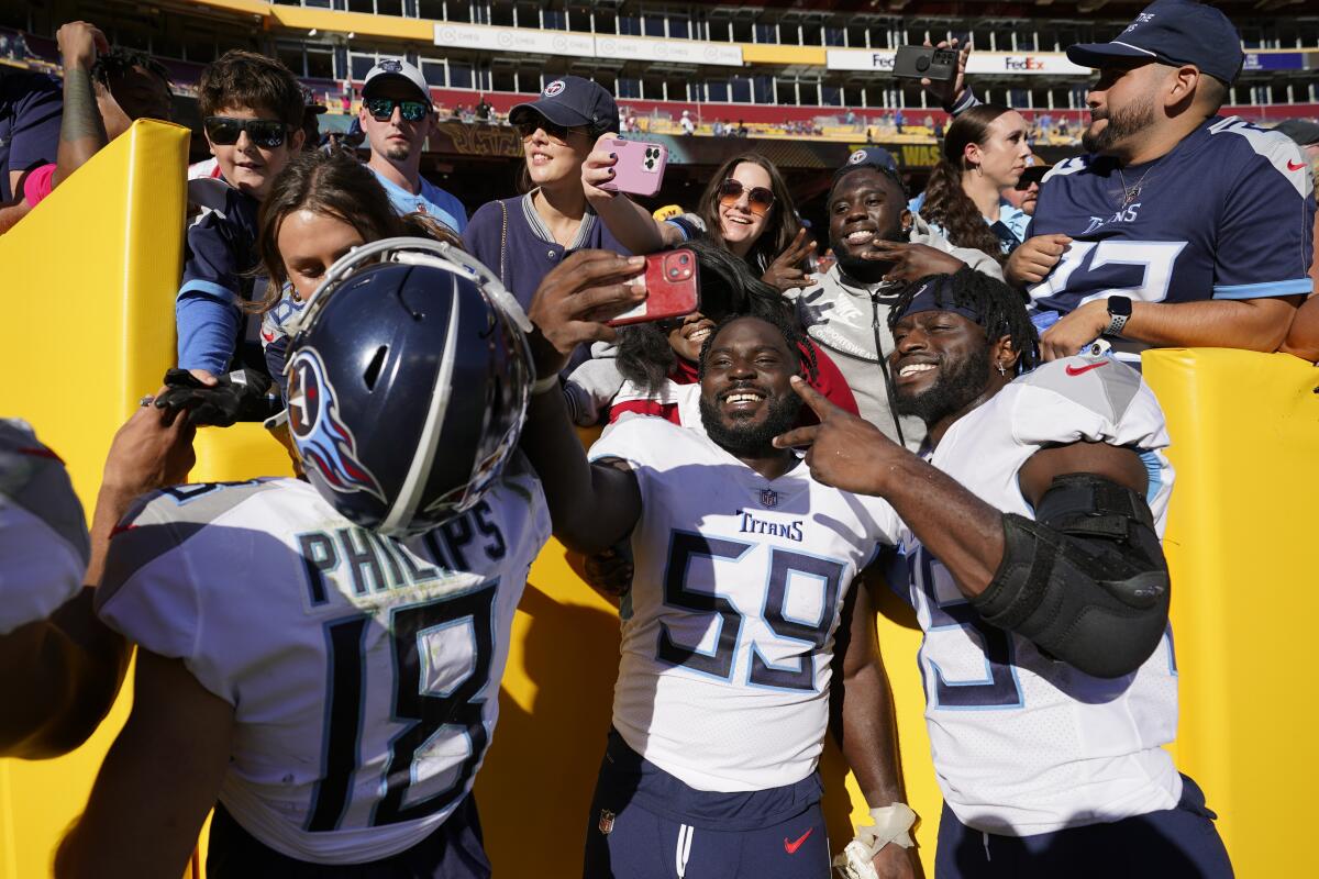 Titans reach bye somehow on top of AFC South after 0-2 start - The San  Diego Union-Tribune