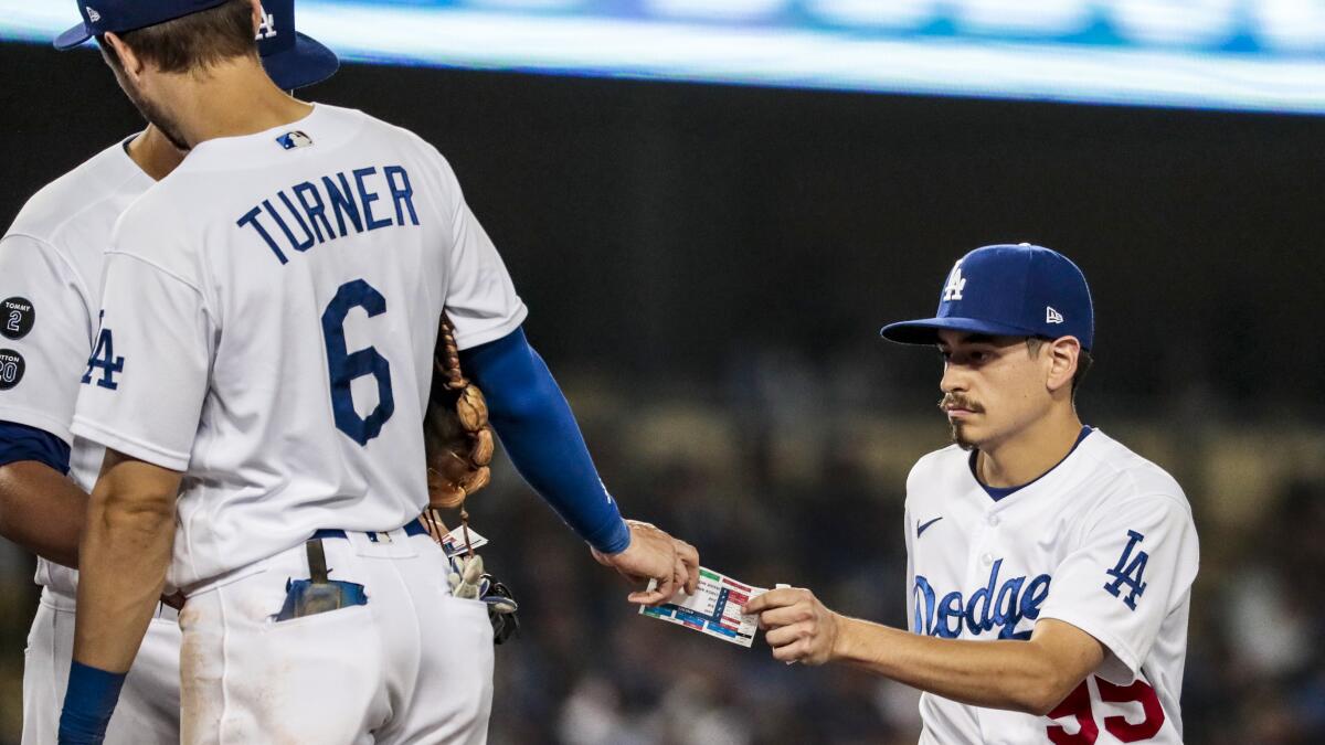 Dodgers: Corey Seager Appears in Mind-Boggling Highlight - Inside the  Dodgers