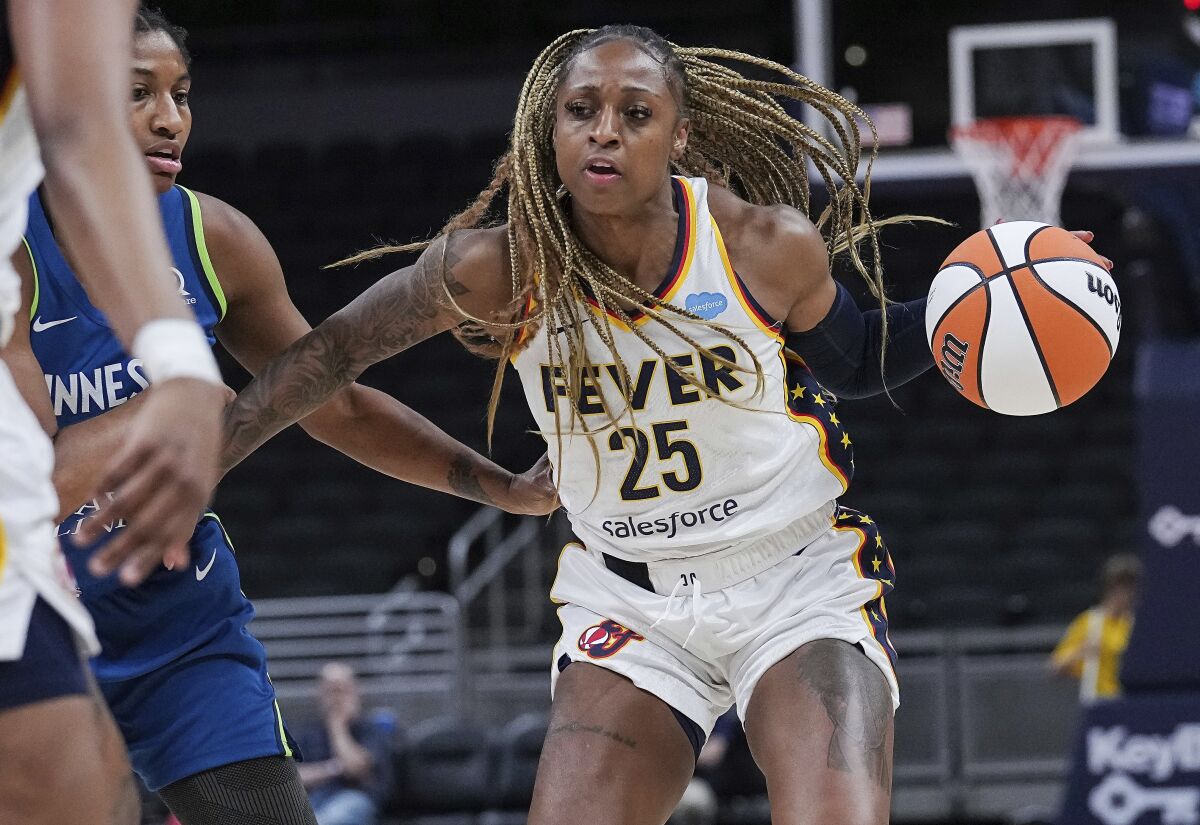 Indiana Fever guard Tiffany Mitchell (25) moves up the court during the game against the Minnesota Lynx during a WNBA basketball game, Tuesday, May 10, 2022, at Gainbridge Fieldhouse in Indianapolis.(Grace Hollars/The Indianapolis Star via AP)