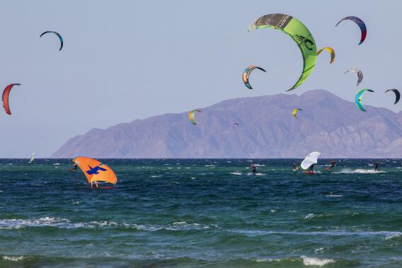 How kitesurfing Californians gentrified a Baja beach - Los Angeles Times