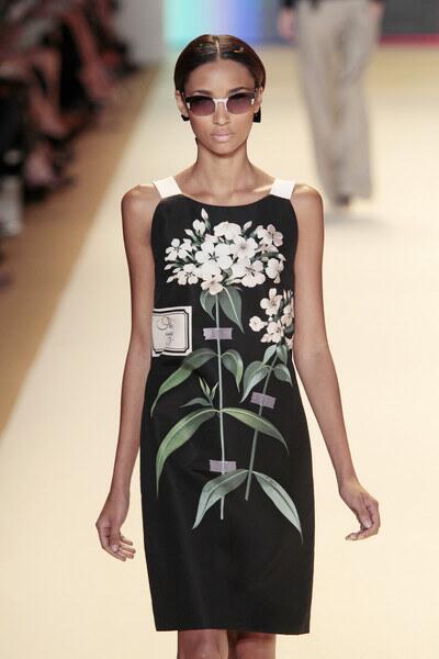 Carolina Herrera Spring - Summer 2011