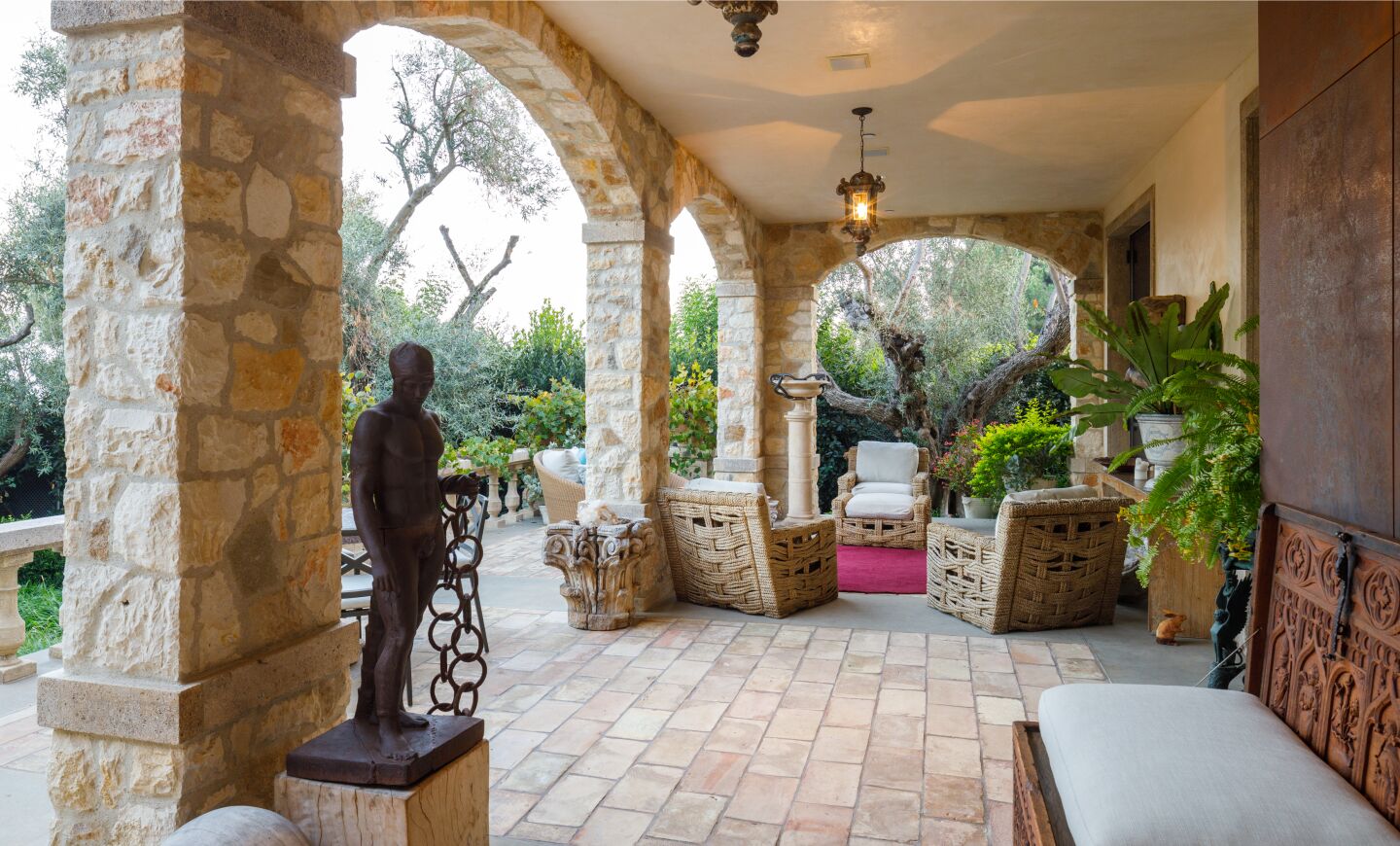The veranda.