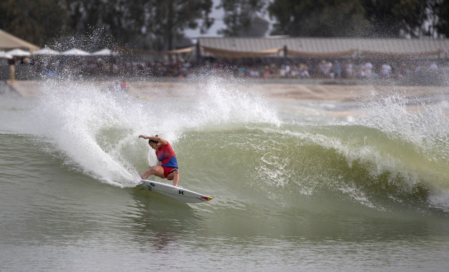 California's hottest surf spot is Kelly Slater-designed artificial wave pool miles inland - Los Times