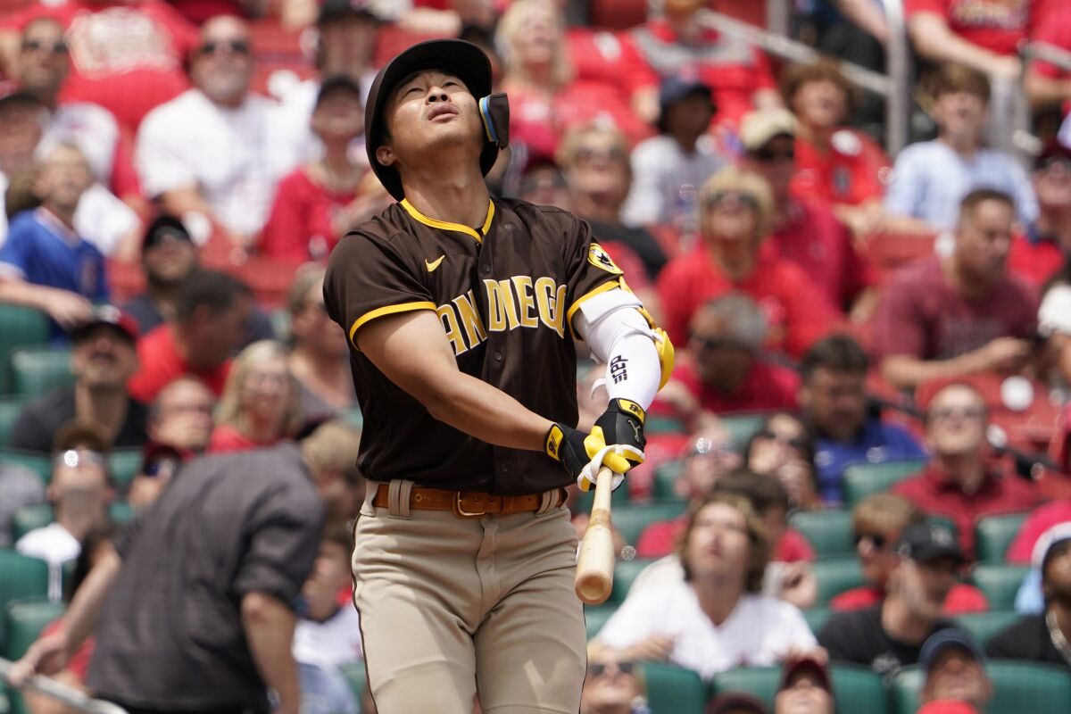 Padres' shortstop Ha-Seong Kim fouls off a pitch Wednesday during a 5-2 loss to the Cardinals at Busch Stadium.