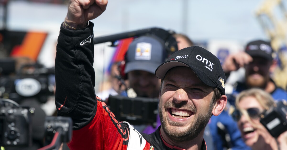 NASCAR: Mexican Suárez wins historic victory in Sonoma