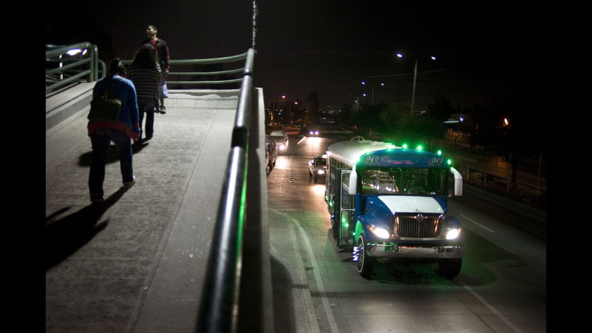 The Tijuana Bus Rapid Transit system will be safer, cheaper, faster and more comfortable, city officials say, with stations offering free Internet service.