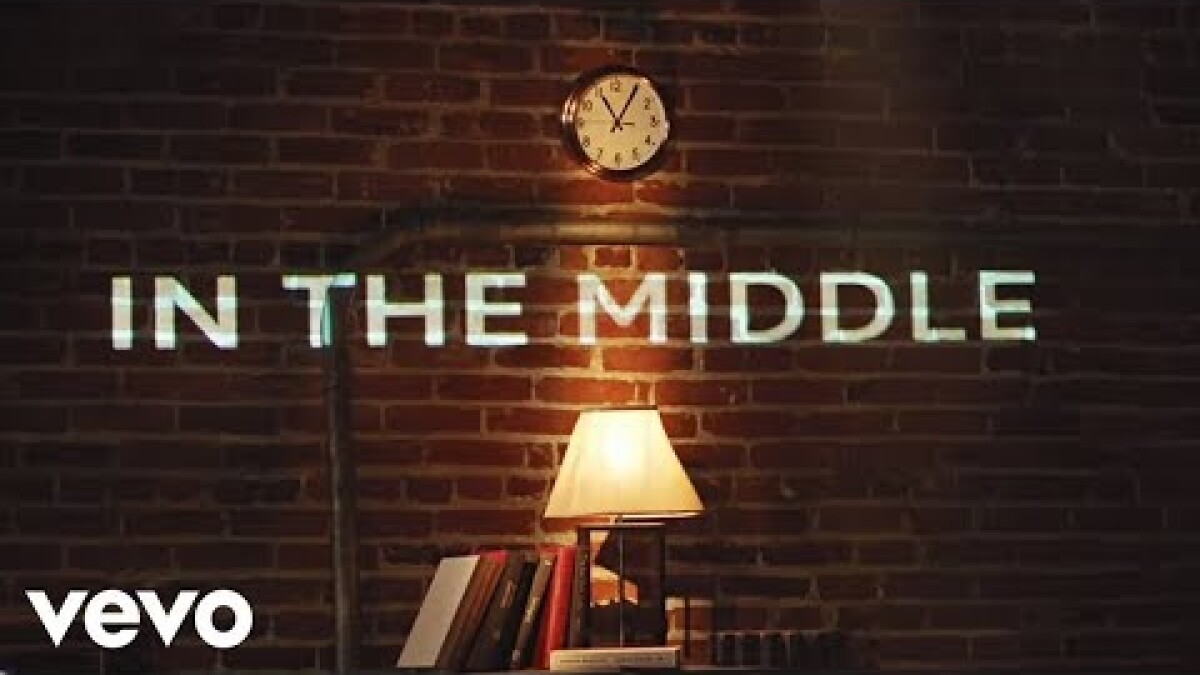 zedd maren morris grey the middle - zedd maren morris grey the middle roblox id youtube