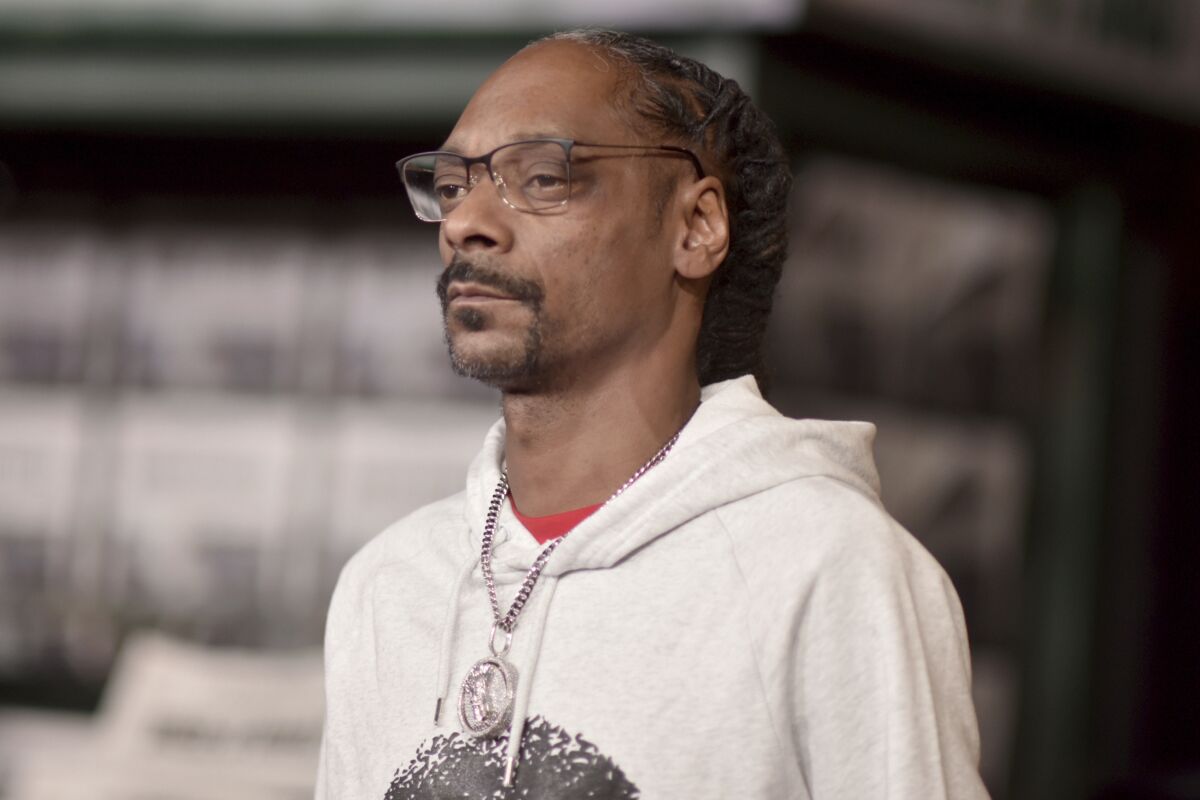 Snoop Dogg Apologizes To Gayle King For Rant Over Kobe Bryant - Los Angeles  Times