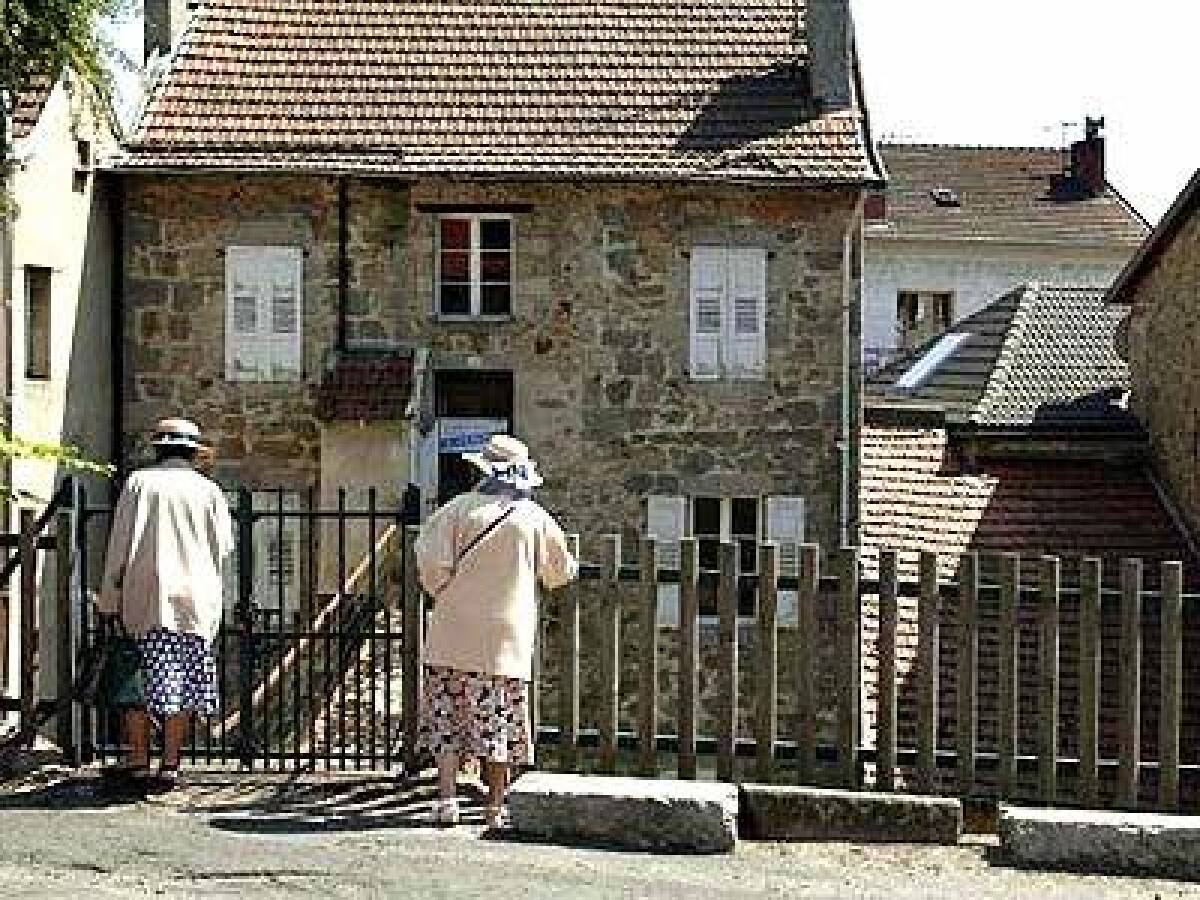During World War II, the villagers of Le Chambon-sur-Lignon and surrounding towns of the Auvergne region hid and saved Jewish refugees.