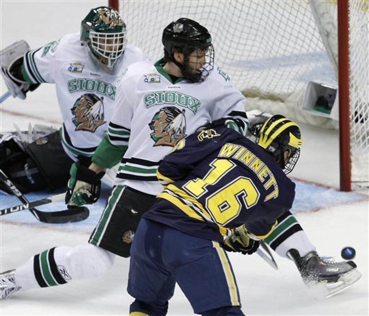 No. 16 Notre Dame hockey scores with five seconds left to edge No