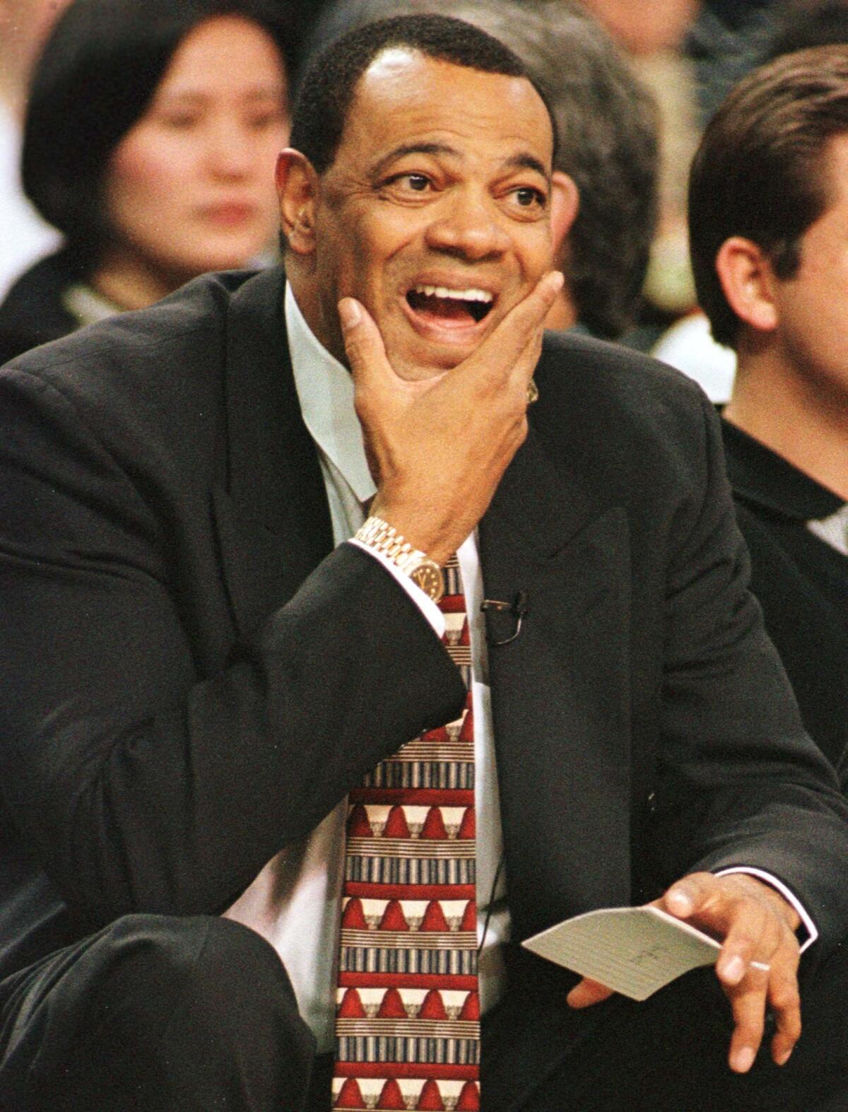 Lionel Hollins during his coaching tenure with the Vancouver Grizzlies.