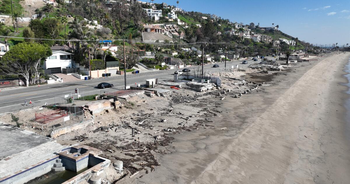 Malibu Califórnia, LA e outros estão tentando se recuperar dos danos do incêndio