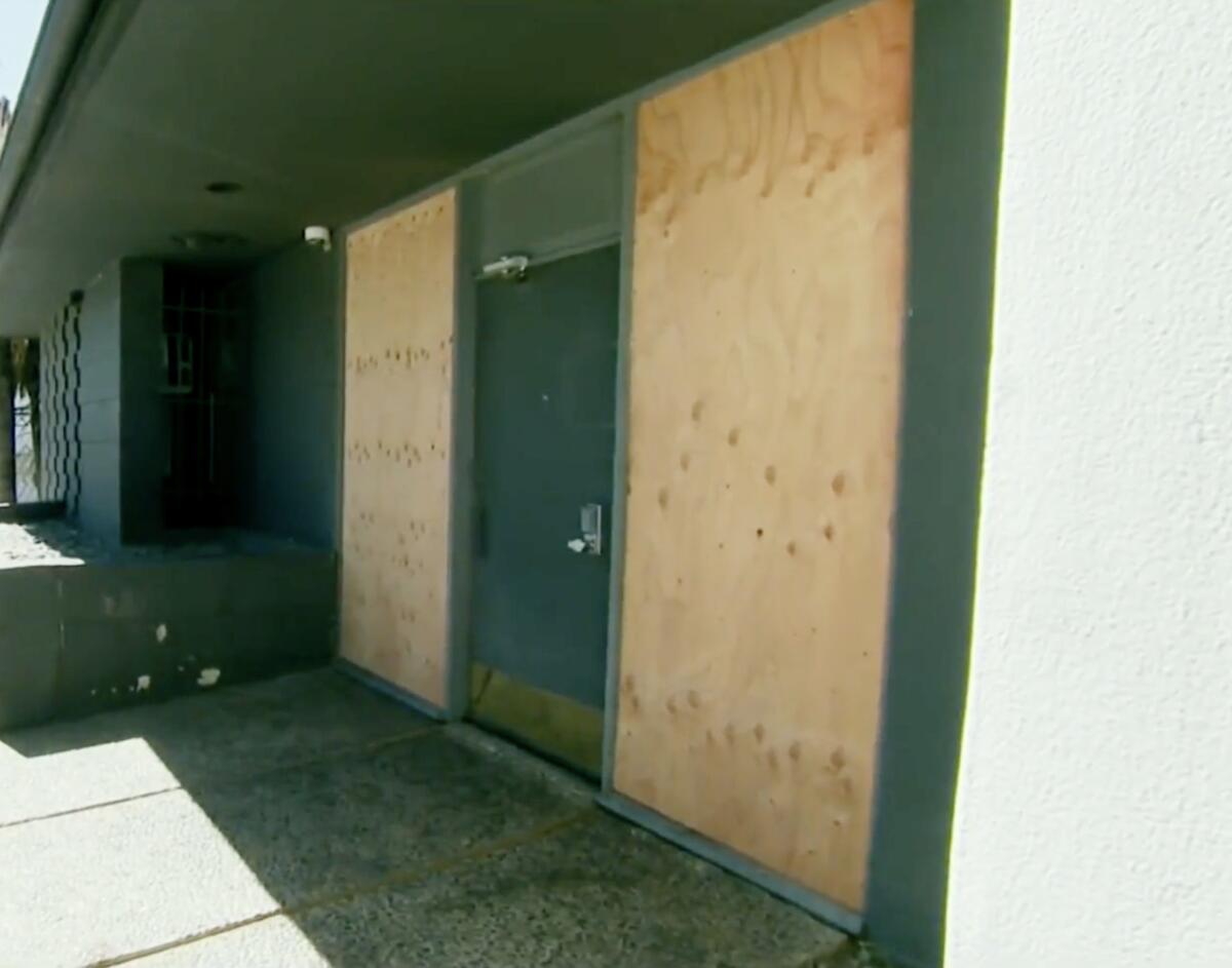 Police are investigating a possible hate crime after a Hollywood synagogue was vandalized for the second time in weeks. 