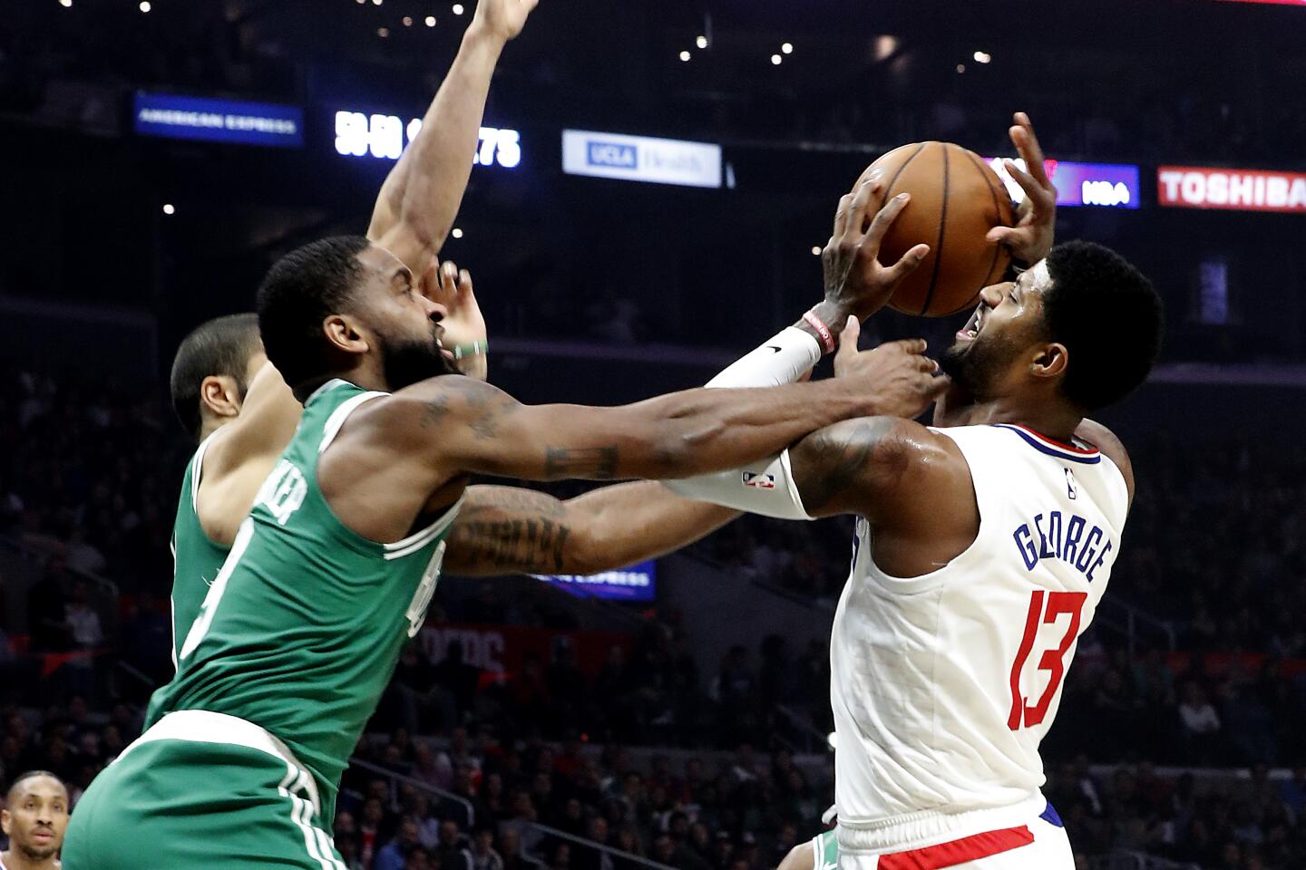Celtics' Morris studied Kawhi Leonard's defense on LeBron James