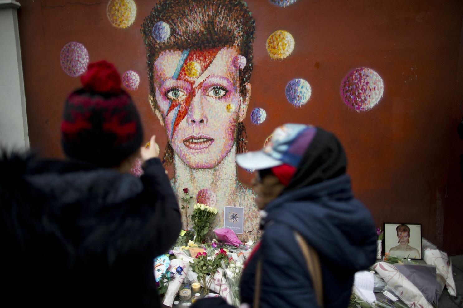 David Bowie and Fashion Fans Alike, Don't Forget to Swing by the V & A  Museum!
