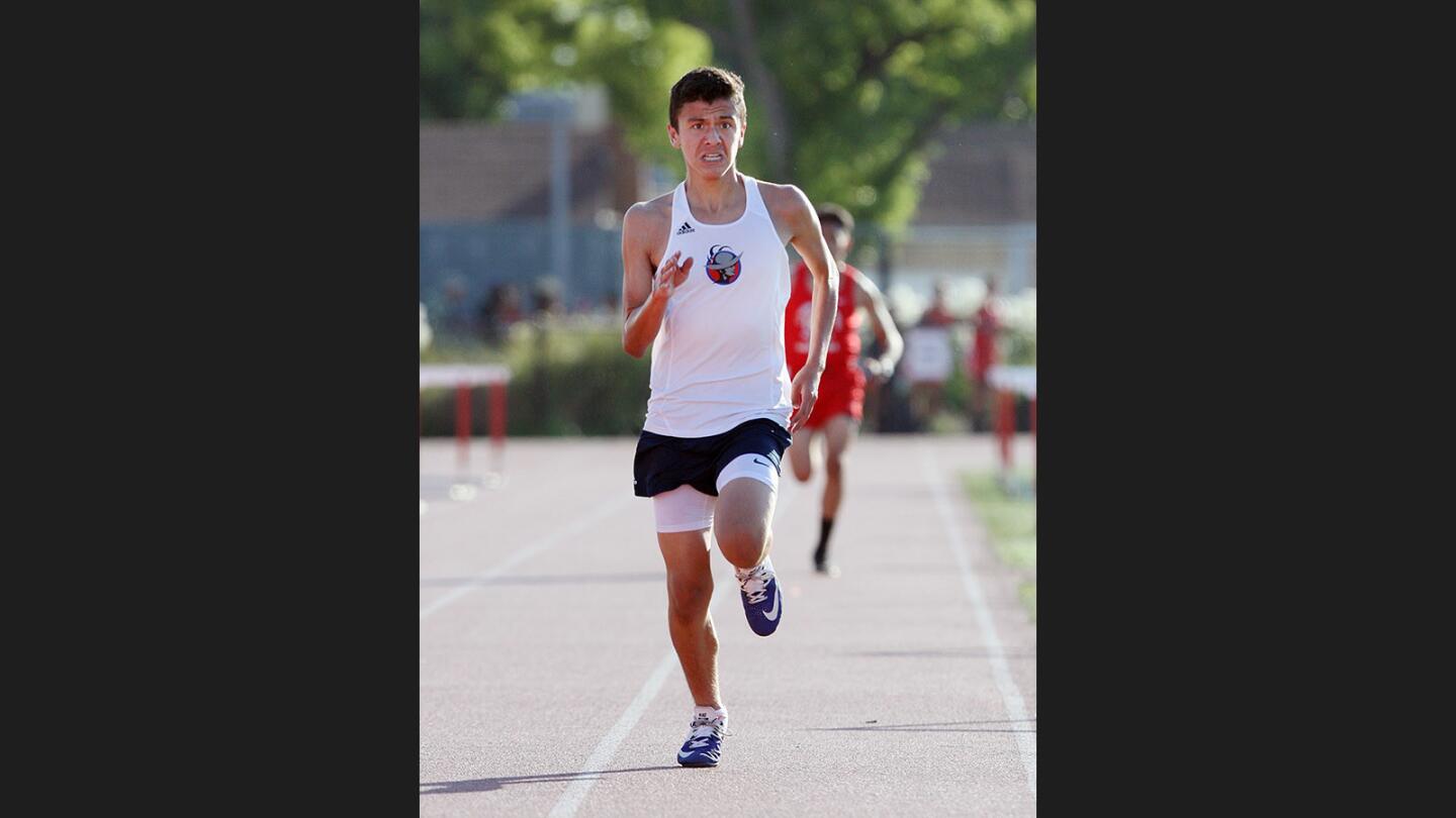 Photo Gallery: Bell-Jeff competes in Santa Fe League track finals