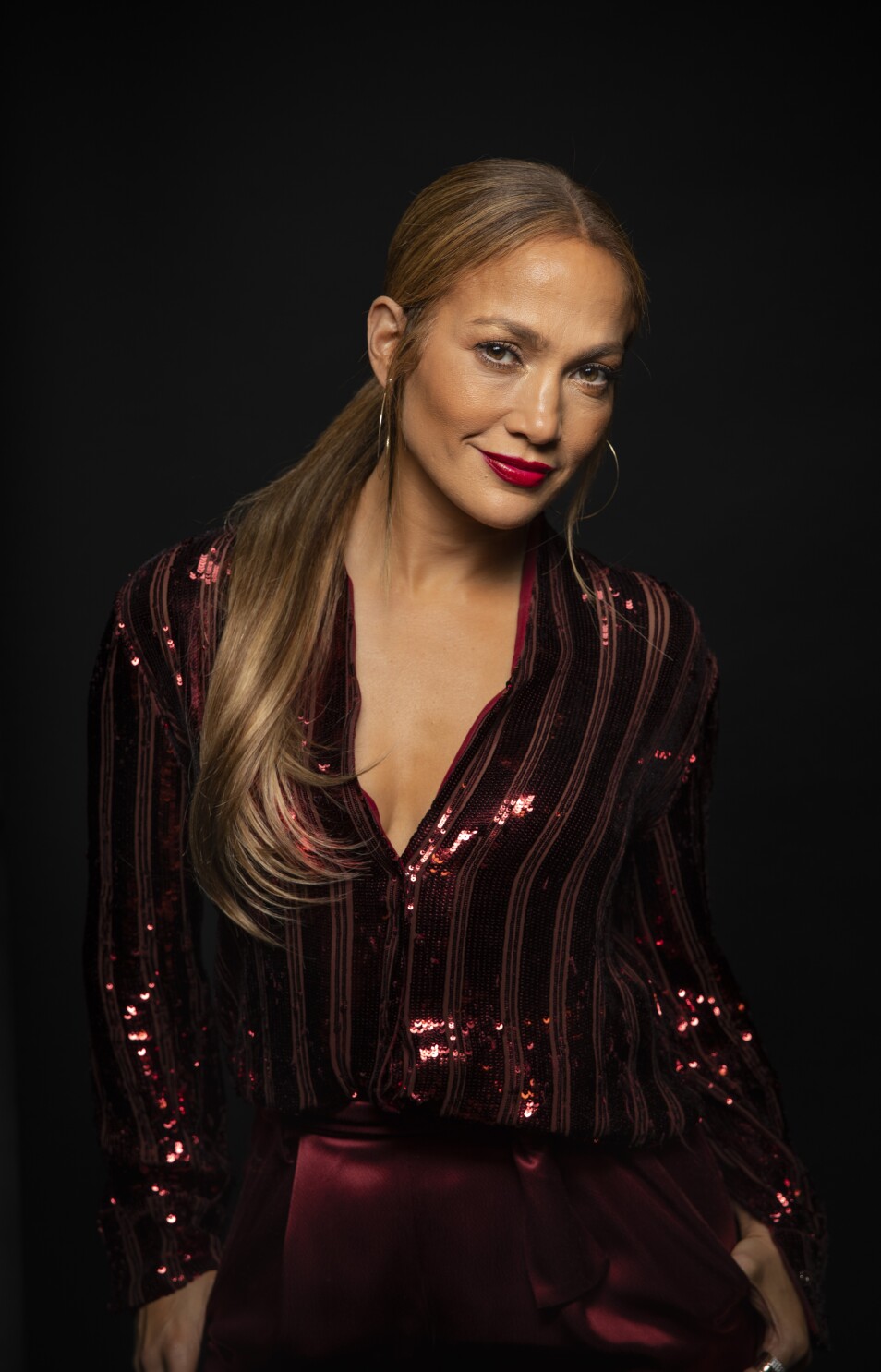 Jennifer Lopez Teases Long Awaited Jlo Beauty Cosmetics Line Los Angeles Times