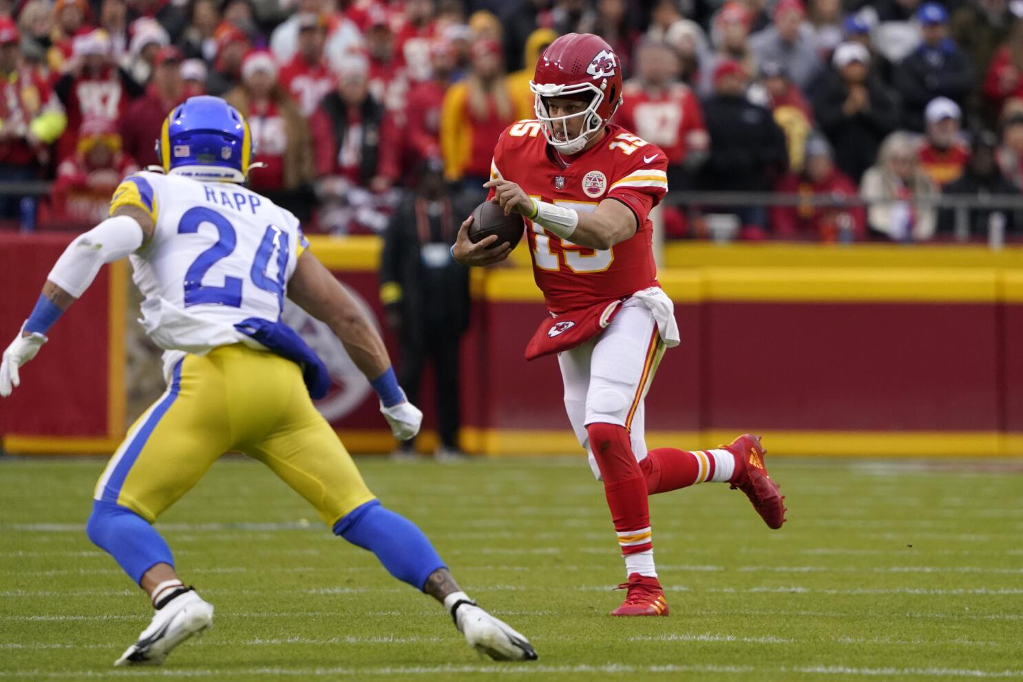 Chiefs WR Smith-Schuster placed in concussion protocol - The San Diego  Union-Tribune