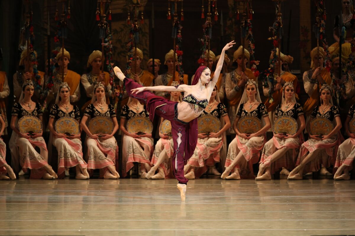  Oxana Skorik performs in the Mariinsky Ballet's "La Bayadere"